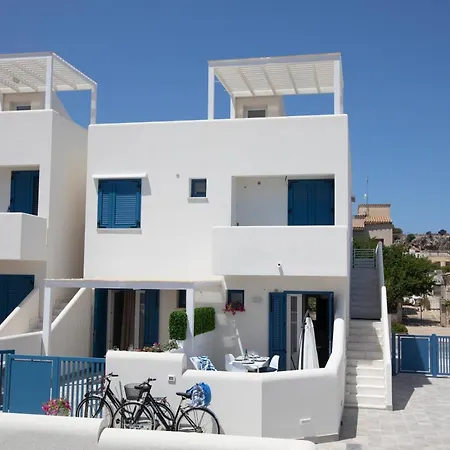 Coral Apartment